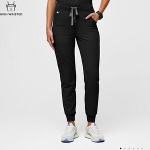 Figs High Waisted Zamora Jogger Scrub Pants™ in Black